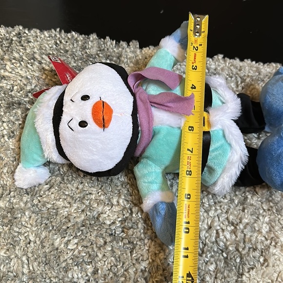 Gemmy Christmas Animated Dancing Singing Penguin Plush "Like a G6" Parody - Picture 8 of 12